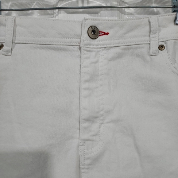 EV1 Authentic Alex Relaxed Vintage White Denim w/ Trim Mini Skirt in Size 18 - Picture 3 of 11
